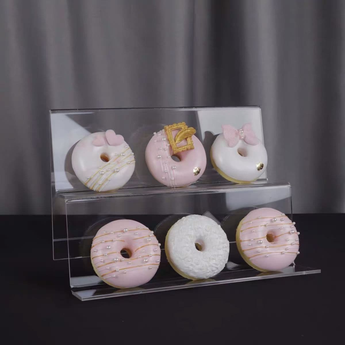 Macaron transparent display rack cold meal dessert dessert display rack exhibition stand table plexiglass acrylic display rack