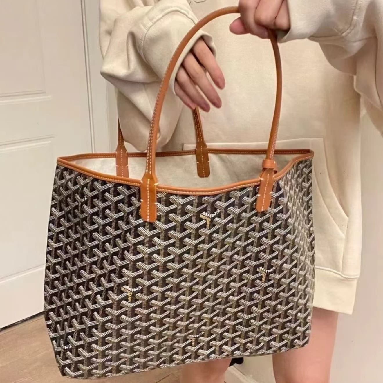 Goya medium tote bag commuting versatile shopping bag shoulder portable dog tooth tote bag