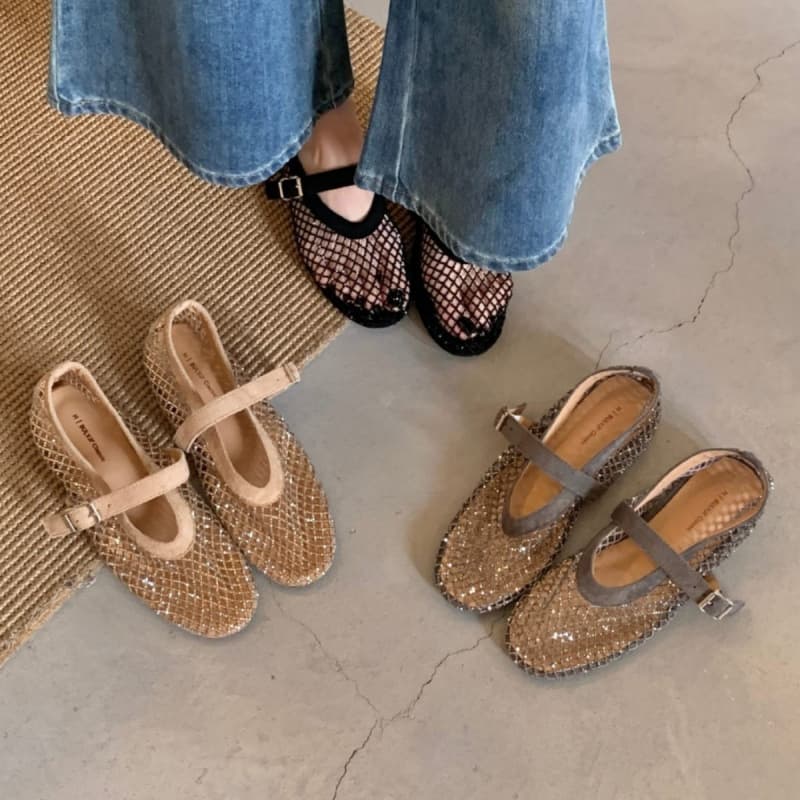2026 New Korean-Style Shallow-Mouthed Flat Shoes for Women, Round-Toe Ballet Style, Gentle and Suitable for Skirts, Commuting, and Elderly Women