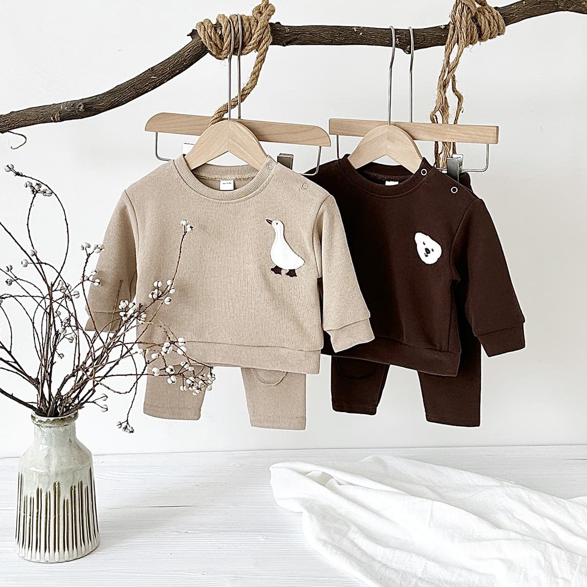 INS Korean Style Spring/Autumn Newborn Animal Embroidered Long-Sleeve Two-Piece Set for Baby Boys and Girls, Toddler Sweatshirt Set Cross-Border