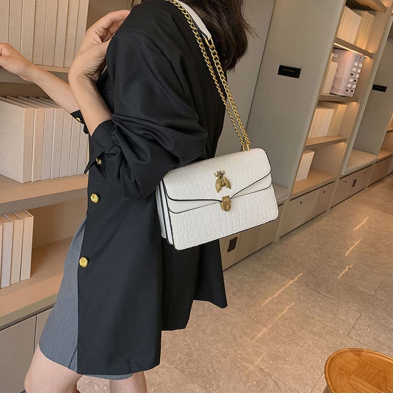 Crossbody Chain Bag with Pebble Texture, New Bee Lock Clasp, Single Shoulder Bag for Women, Wholesale, Chanel-Style Fashionable Women's Bag