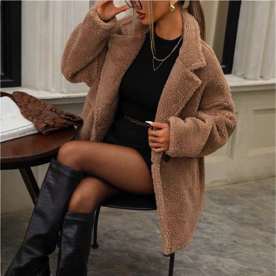 2025 Fall/Winter New Arrival Best-Selling Women's Faux Fur Long-Sleeve Lapel Collar Plush Top, Thick