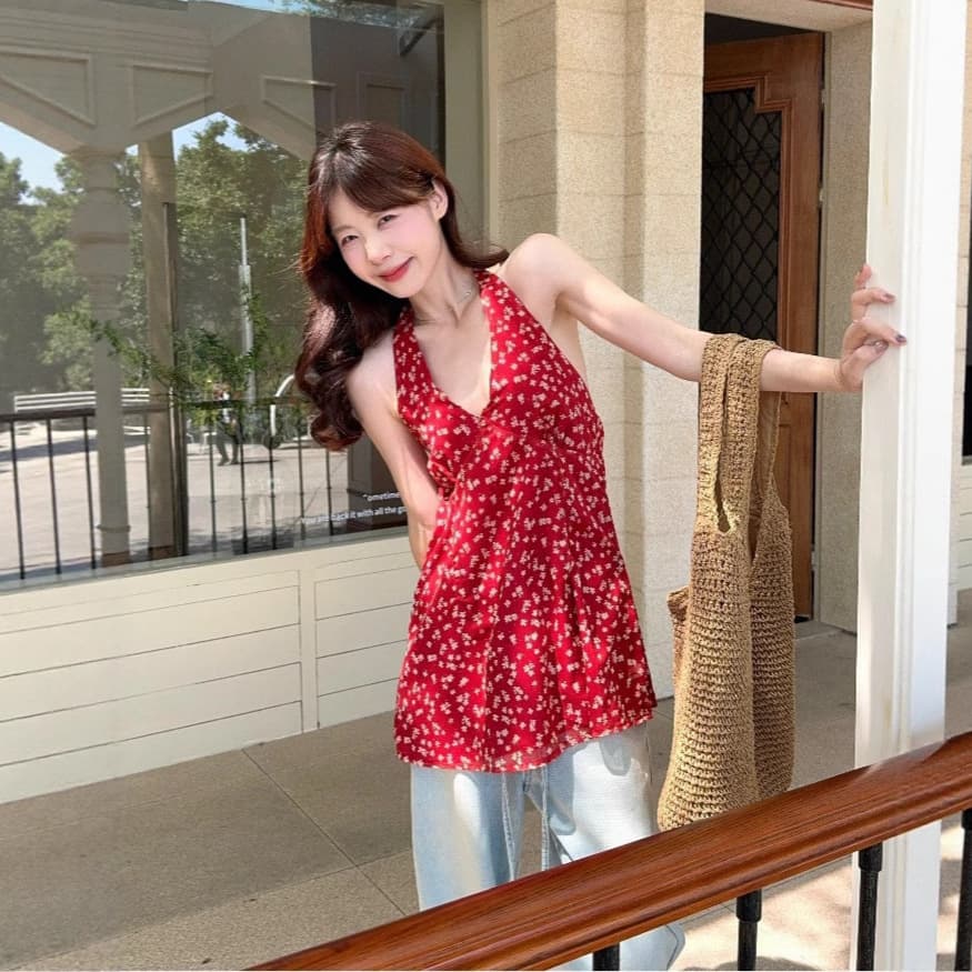 Floral Halter Neck Tie-back Vest Top for Women Summer 2026 New Waist-slimming Tea Party Backless Sexy Chic Style
