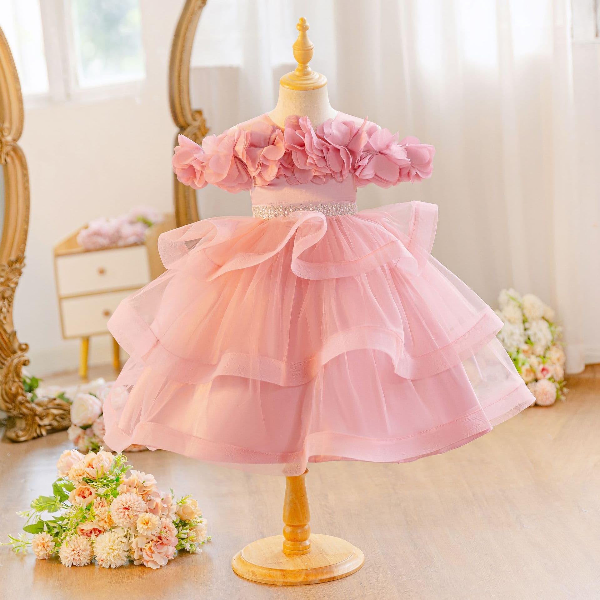 New style girls' dresses, children's tutu skirts, children's birthday party piano playing princess style cake skirts wholesale