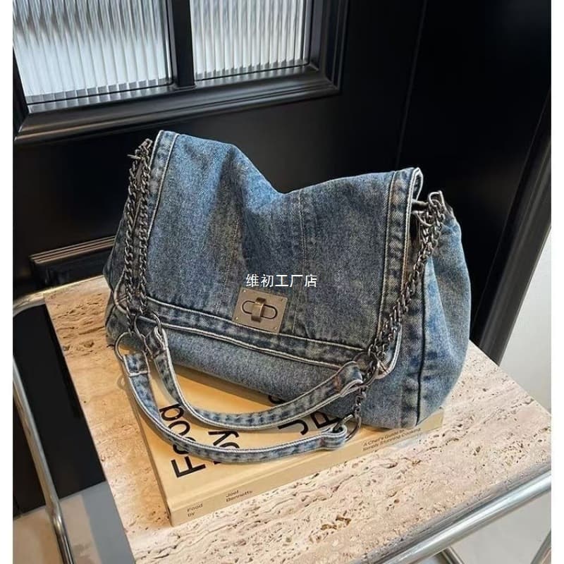 2025 Washed Vintage Denim Crossbody Bag, Casual Fashionable Large Capacity Shoulder Bag with Chain