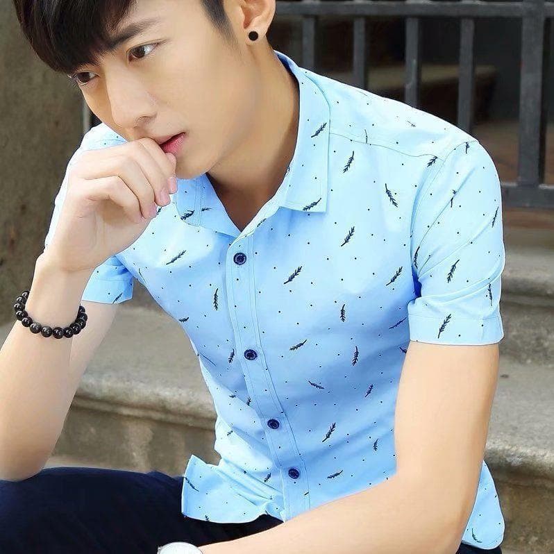 Men's Summer Slim Fit Short Sleeve Casual Shirt Fashionable Half Sleeve Iron Free Shirt Polyester Fabric Machine Washable