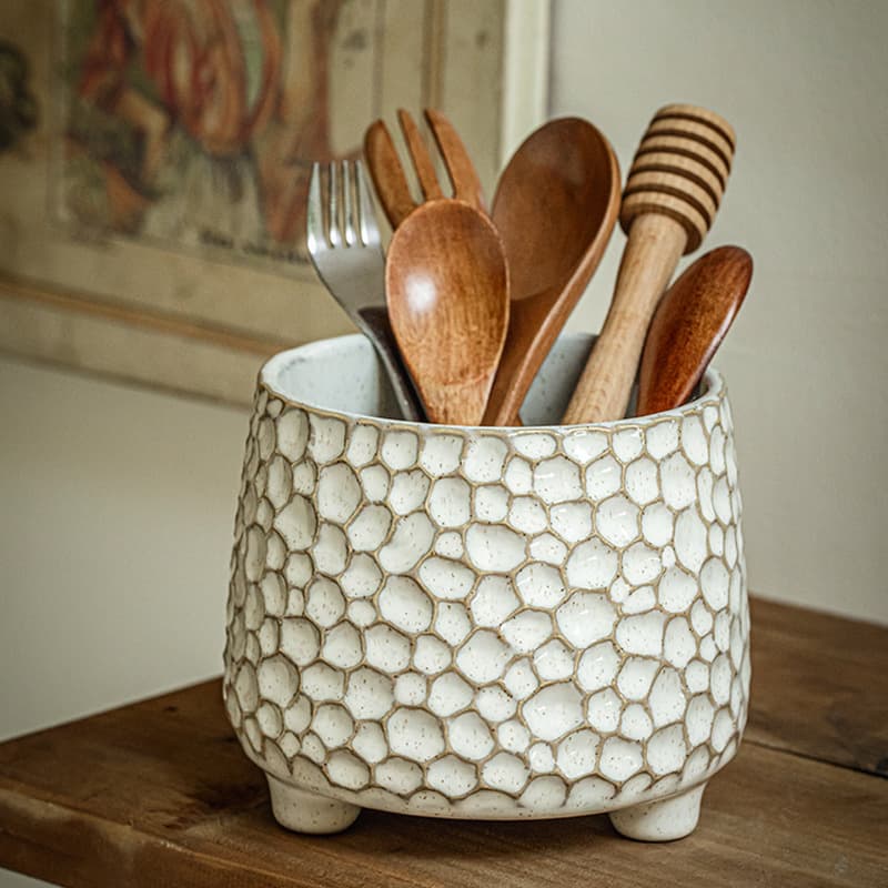Fun Pinecone-shaped Tripod Ceramic Storage Jar, Kitchen Tool Tube, Unique Characteristic Decorative Jar, Cross-border Export