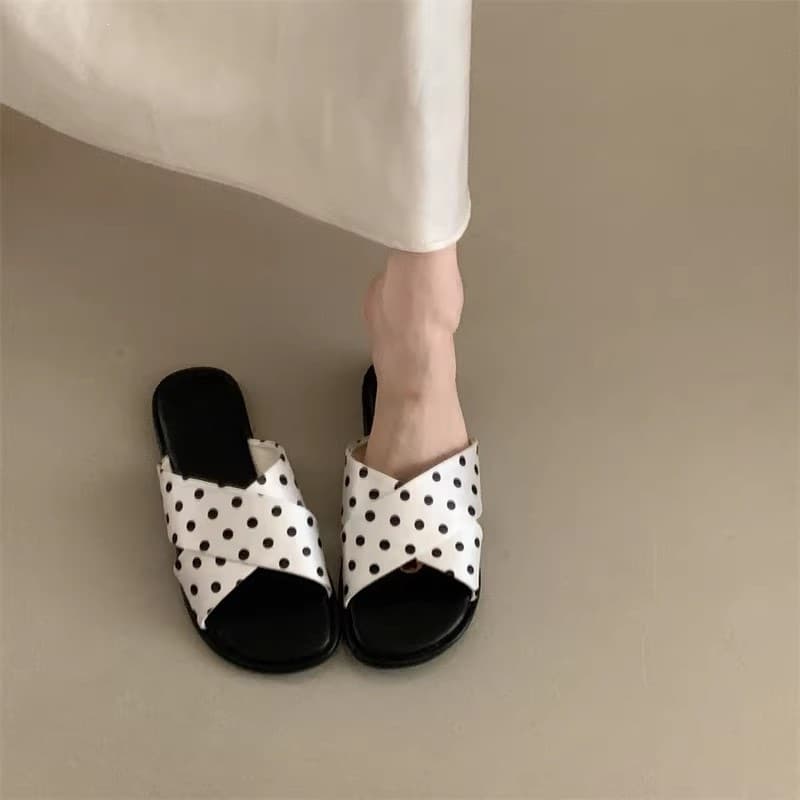 Flat Fairy Sandals 2026 Gentle Style Slippers for Women Summer Outdoor Vacation Open-Toe Cross Strap Beach Polka Dot New