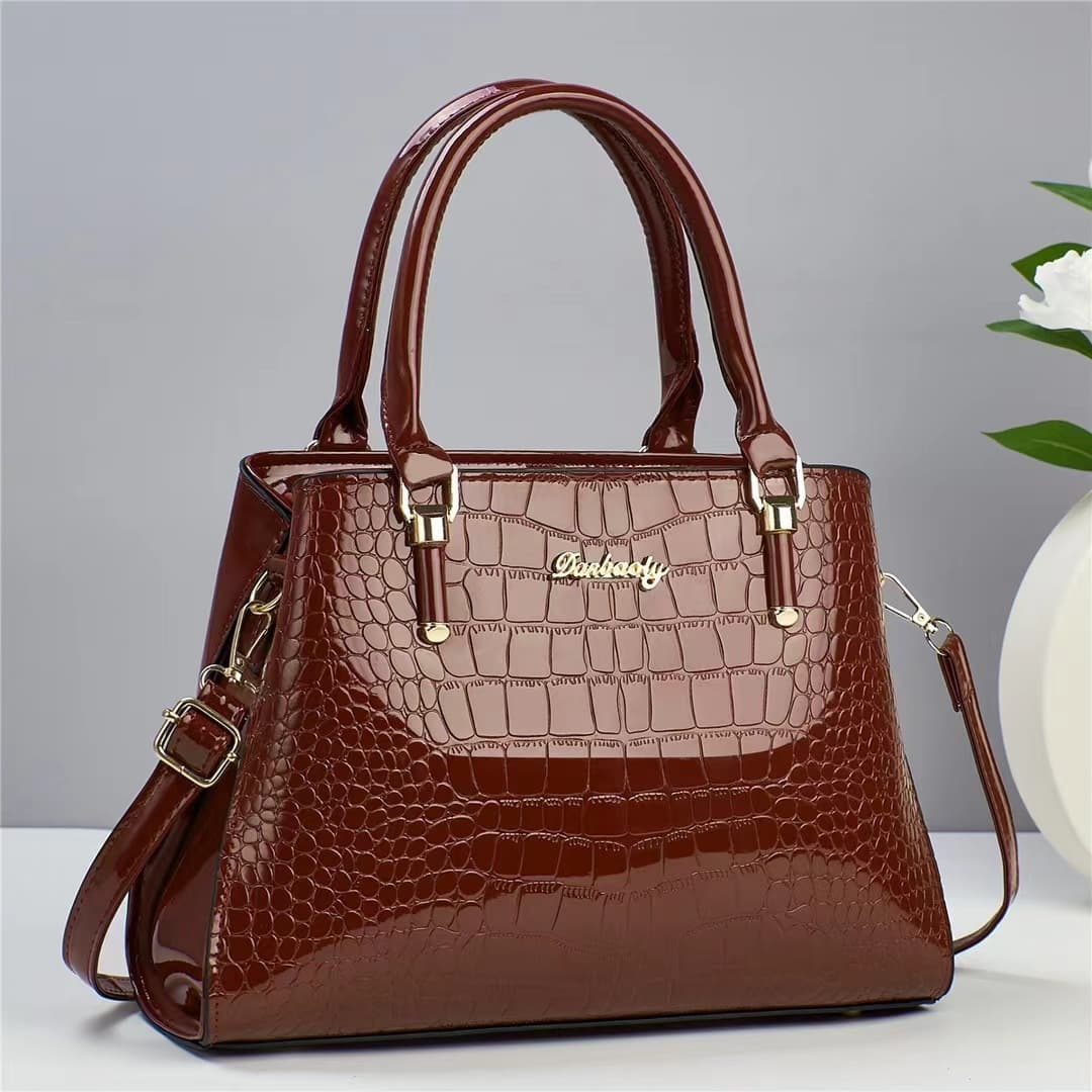 Cross-border Hot Seller 2026 Women's Bag Fashionable Chic Minimalist Handbag Large Capacity Shoulder Crossbody Bag Dropshipping