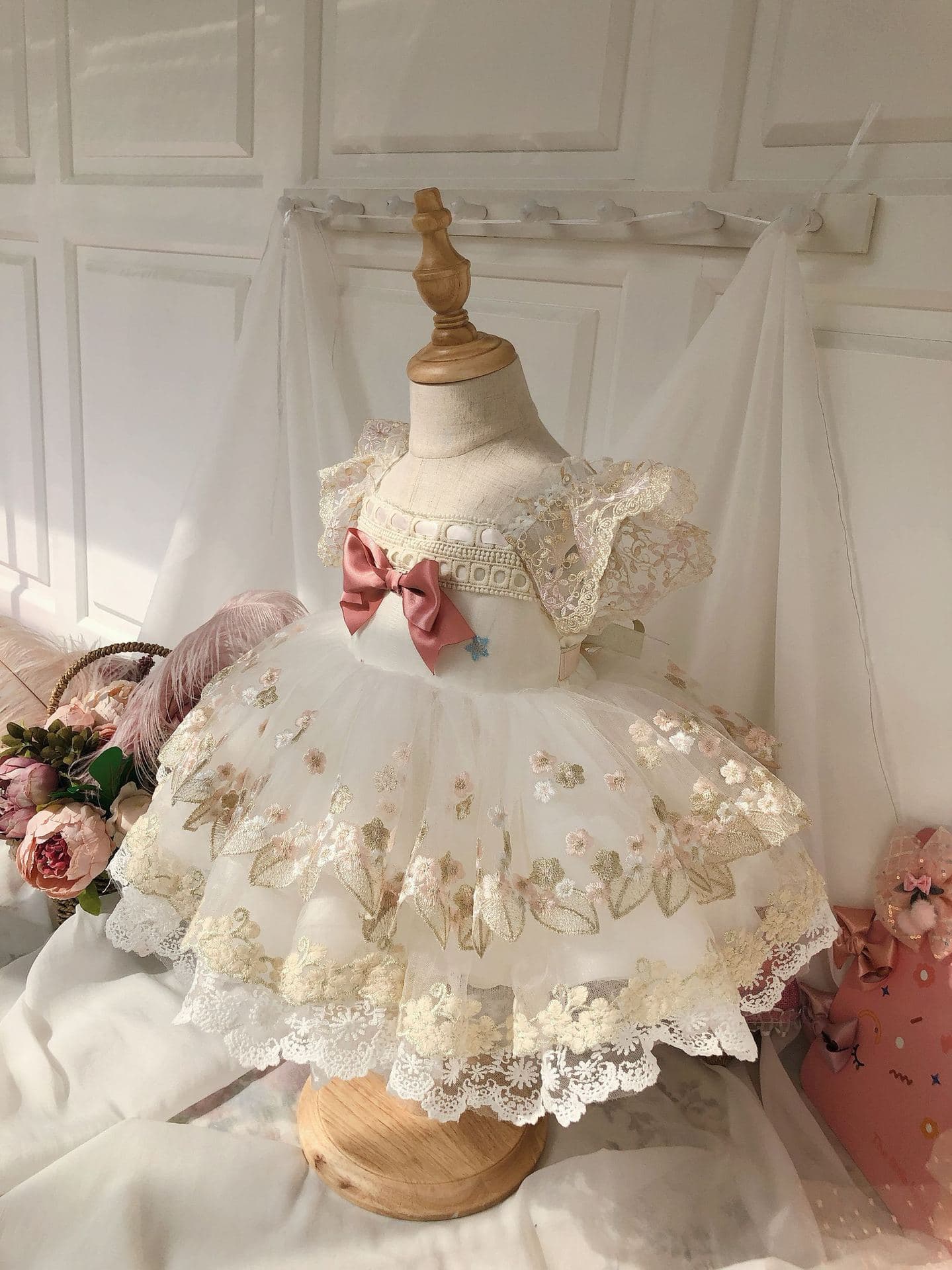 Summer Lolita Spanish Children's Elegant Birthday Party Dress Court Style Champagne Princess Dress