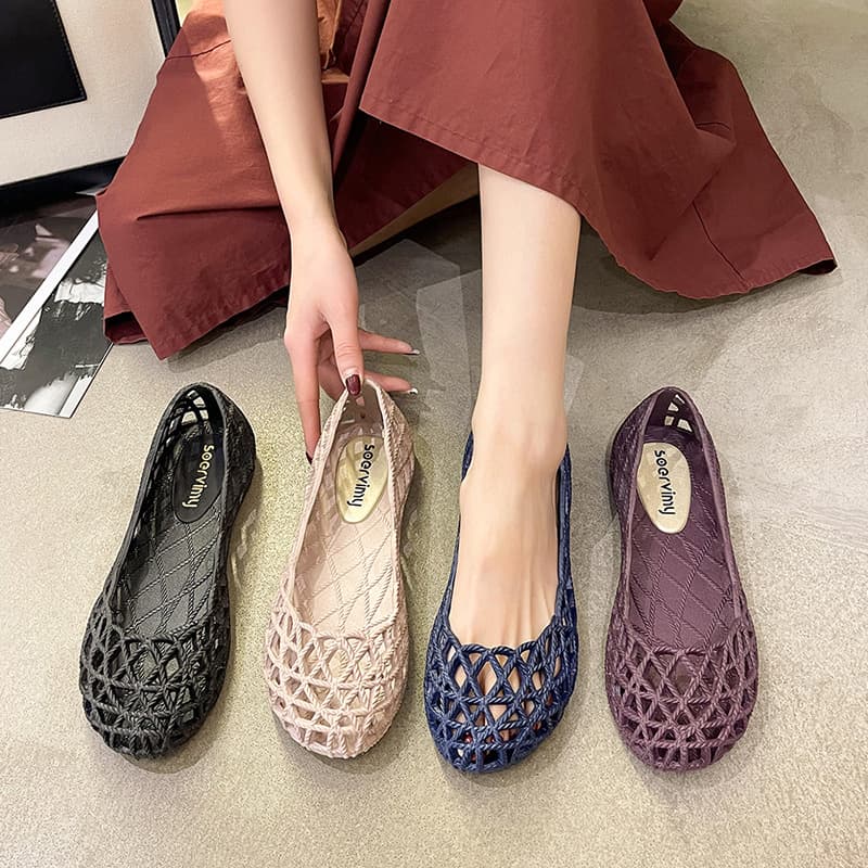 Women's Summer Fashion Hollow Flat Nurse Shoes, Toe-Covered Anti-Slip Clog Shoes, Soft Sole Breathable Jelly Plastic Shoes