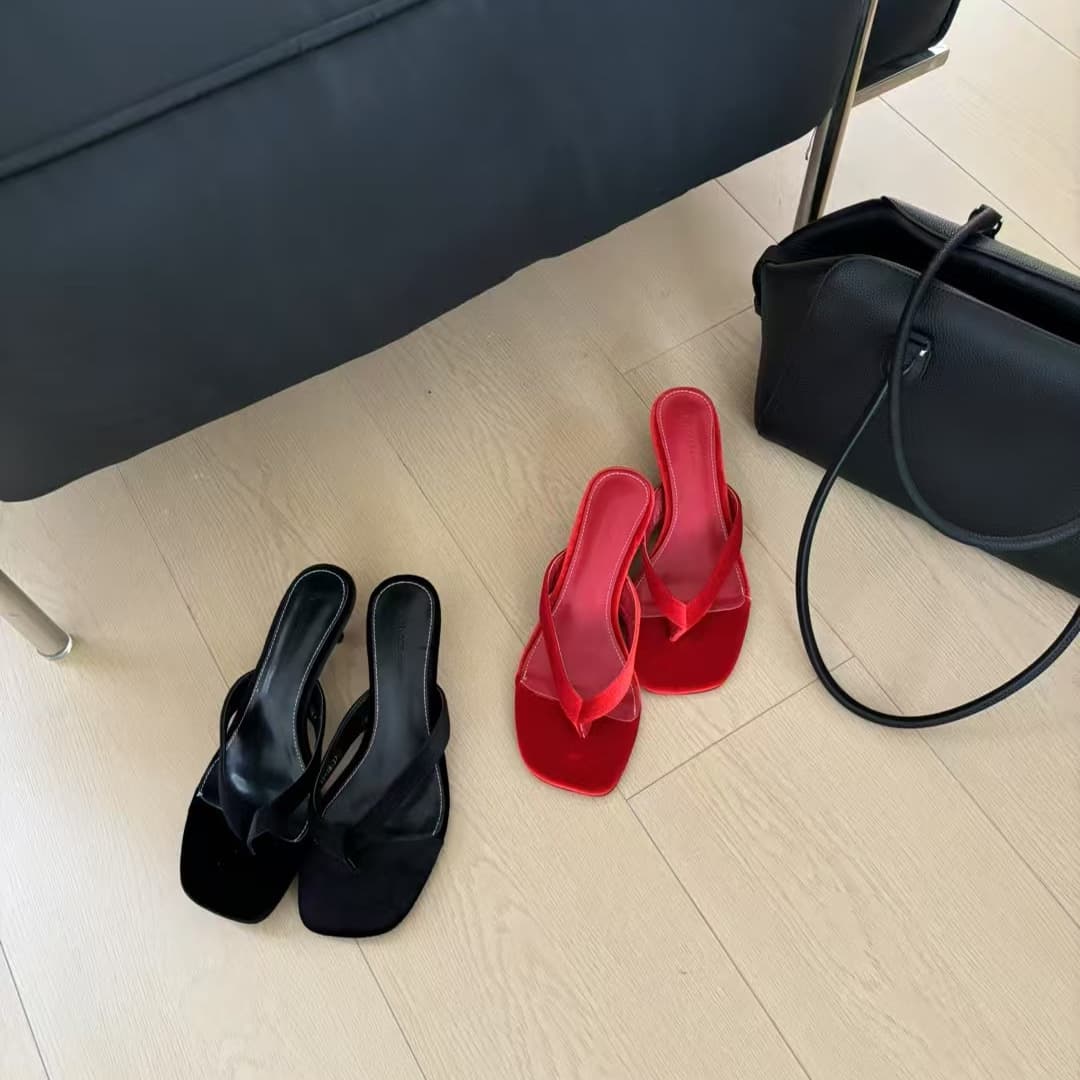 [Tax Excluded] Lamode Full of Charm~ Gorgeous Velvet Red Square-Toe Thong Sandals French Elegant Style