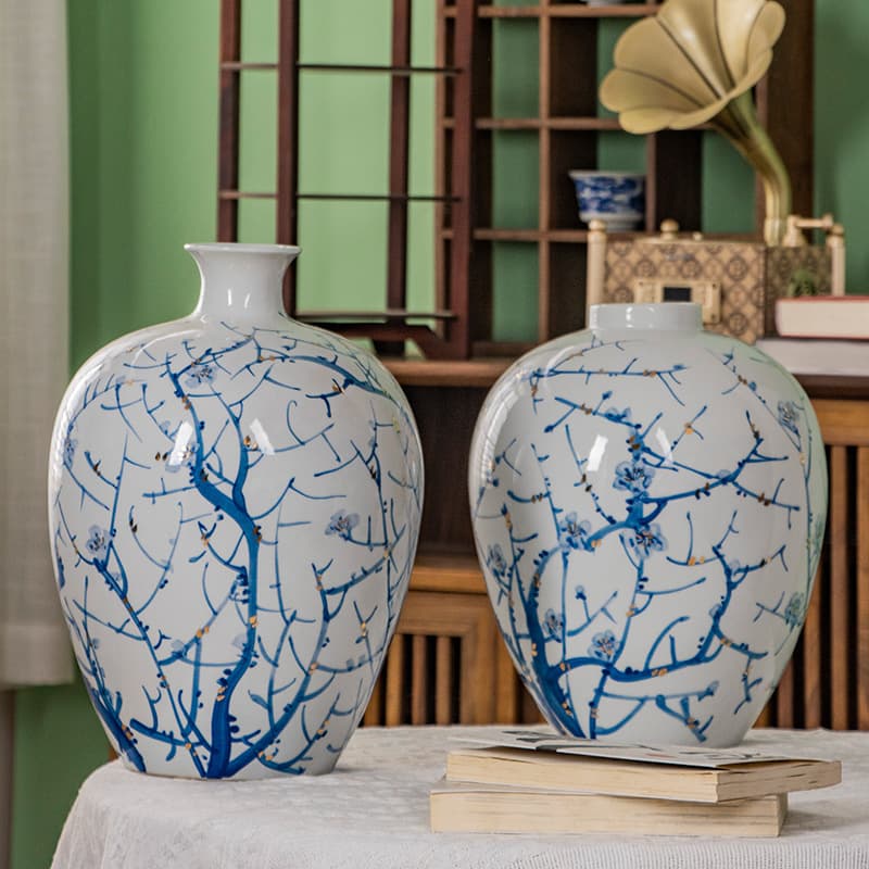 Yutong "Italian Oriental" New Chinese Blue-and-White Porcelain Handcrafted Gold-Inlaid Flourishing Series / Hand-Painted Ceramic Vase