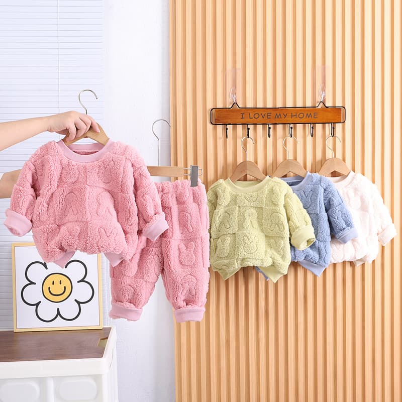 Thickened Flannel Sleepwear Set Children's Home Clothes Warm Two-Piece Set for Boys Girls Autumn Winter Cartoon Print Polyester Fiber