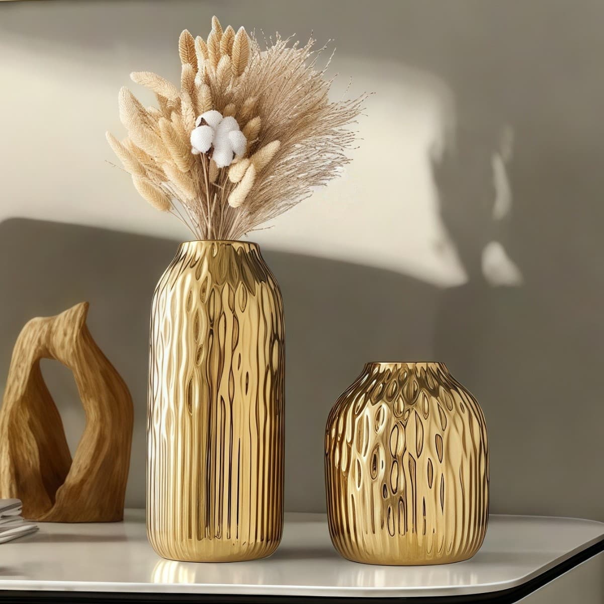 Ceramic high-end luxury cylindrical wave pattern vase, suitable for placing fresh flowers on living room tables and TV cabinets