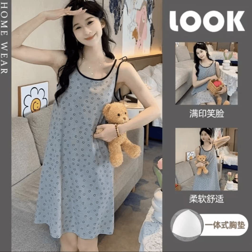 [In Stock] Ice Silk Thread Smiley with Chest Pad Pajamas Women's Summer Thin Korean Age-Reducing Sling Nightgown Home
