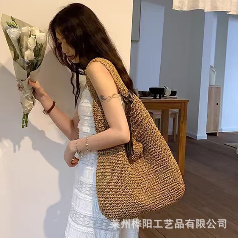 Fashionable Simple Shoulder Bag 2024 New Summer Casual Seaside Vacation Straw Bag Large Capacity Beach Bag