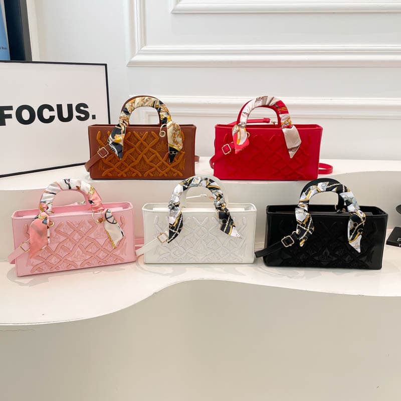 2026 Crossbody Handbag Heavy Embroidery Diamond Quilted Texture Lady Bag Shoulder Bag Fashion Simple Versatile Bag for Women