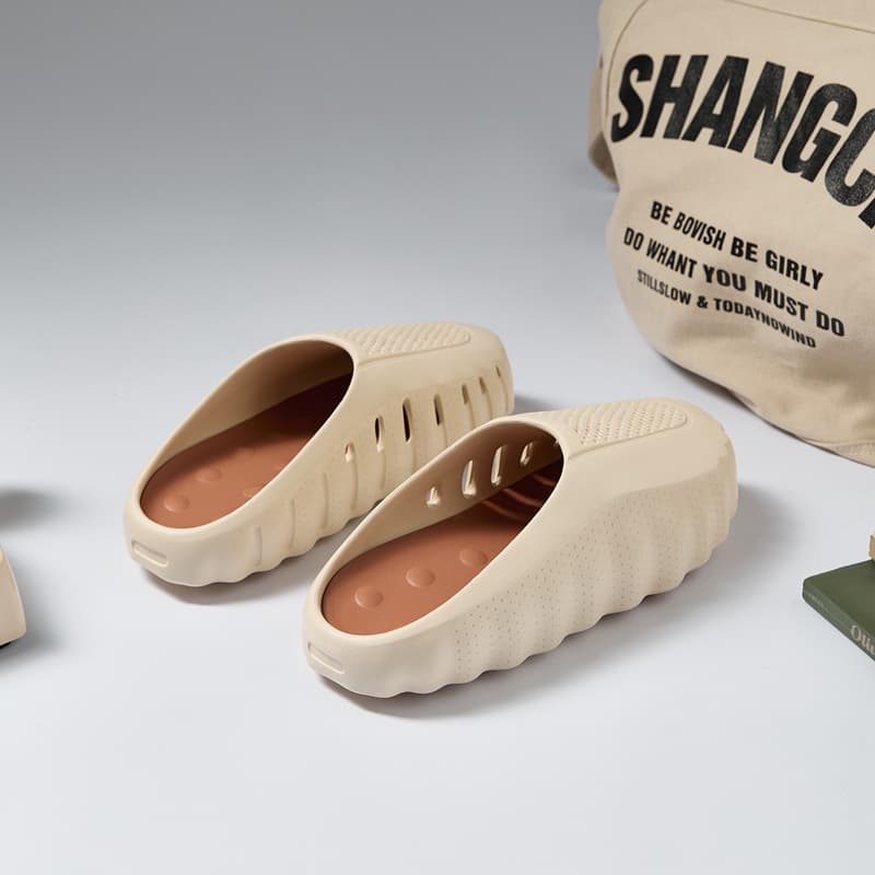 Baotou Men's Summer New Breathable Thick Sole Cloud-Like Comfort Outdoor Couple Beach Shoes Lazy One-Step Slip-On Sandals