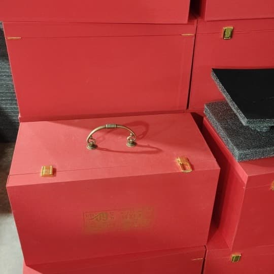 Leather box processing, custom jade seal leather box, jade leather box, commemorative coin leather box customization, gold and silver coin leather box, deluxe wooden box