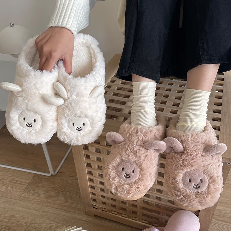 Cotton Shoes For Home Use Unisex Comfortable Slip-on Design Various Colors Available Ideal For Casual Wear