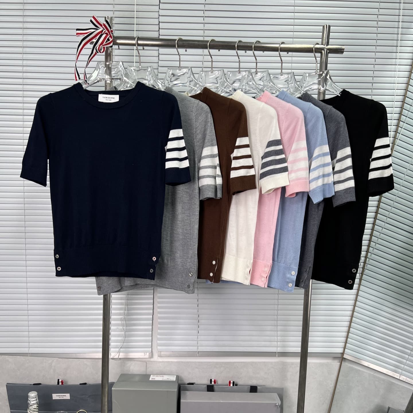 Factory direct high-quality new summer short-sleeved four-bar striped round neck knitted wool women's breathable shirt