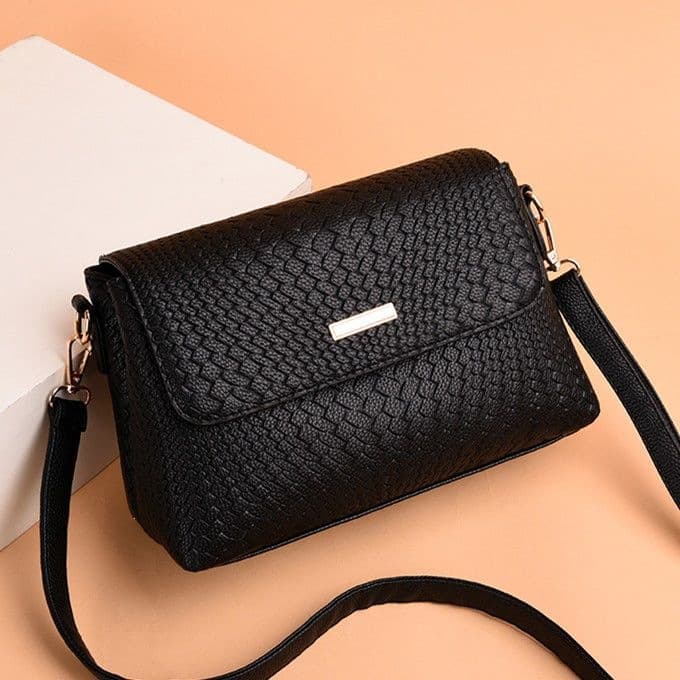 Genuine Leather-Textured Mom Bag 2026 New Korean Style Crossbody Women's Bag, Multi-Layered Versatile Single Shoulder Bag, Trendy Large Capacity
