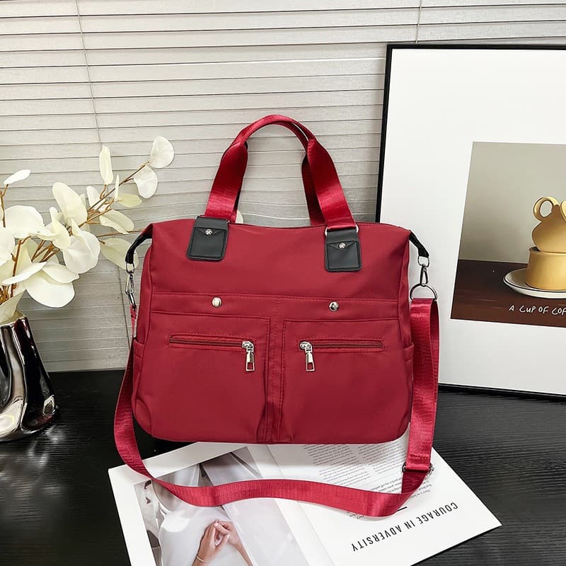 Large-Capacity Casual Handbag, Lightweight Water-Repellent Nylon Bag, Fashionable Women's Commuter Handbag, Trendy Women's Bag