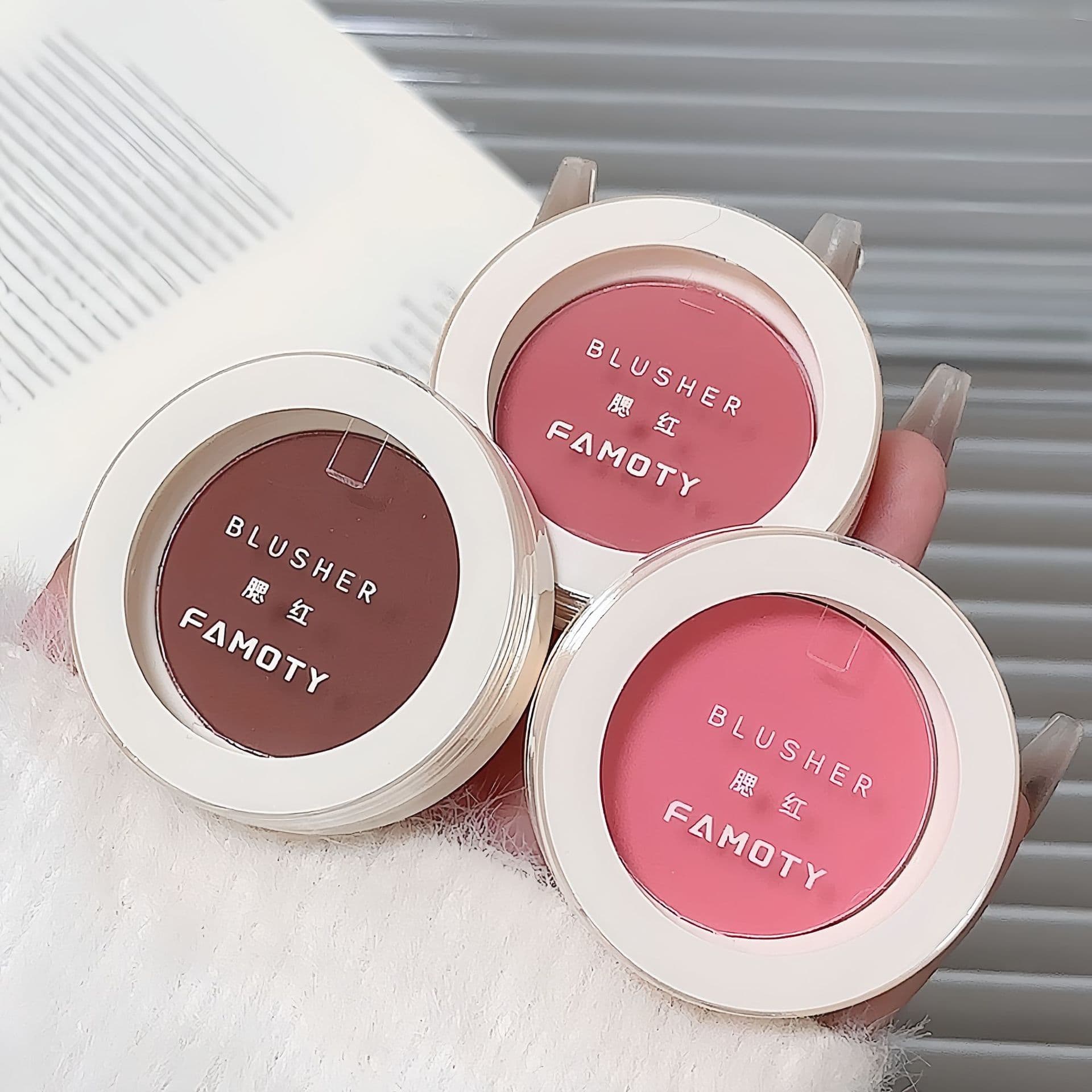 Cream Monochrome Blush Powder Multi-Use Highlight Contour Gradient Apricot Fine Natural Finish Brightening Student-Friendly Affordable
