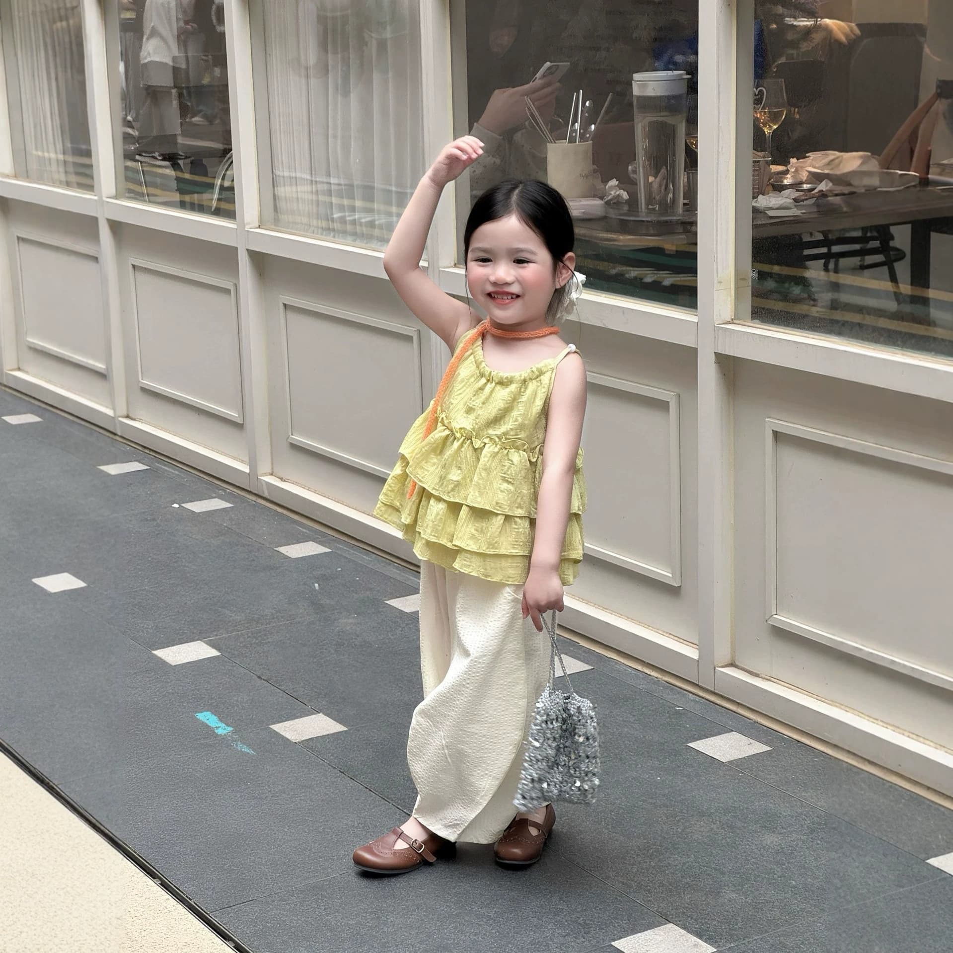 Korean style girls suit 2026 summer avocado color three-layer lotus leaf ear-hemmed suspenders beige loose wide-leg pants