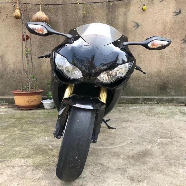 Negotiated import price for Honda CBR1000RR sports car and motorcycle dealership