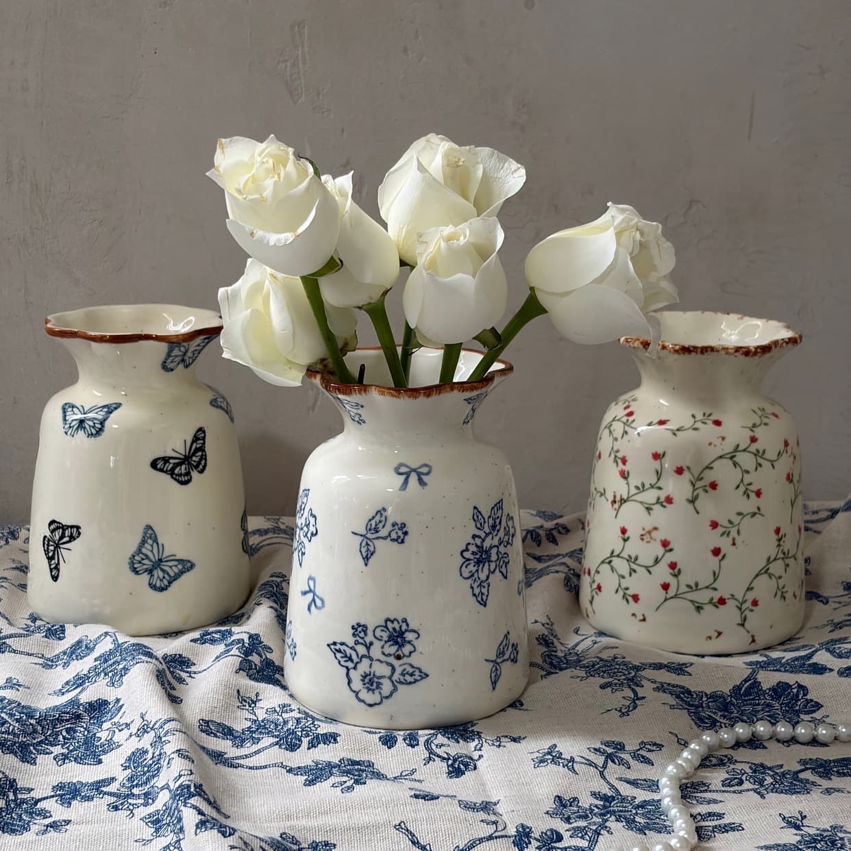 Vintage-style retro hand-painted sesame glaze ceramic vase, hydroponic bottle, living room entryway decor, high-appeal vase