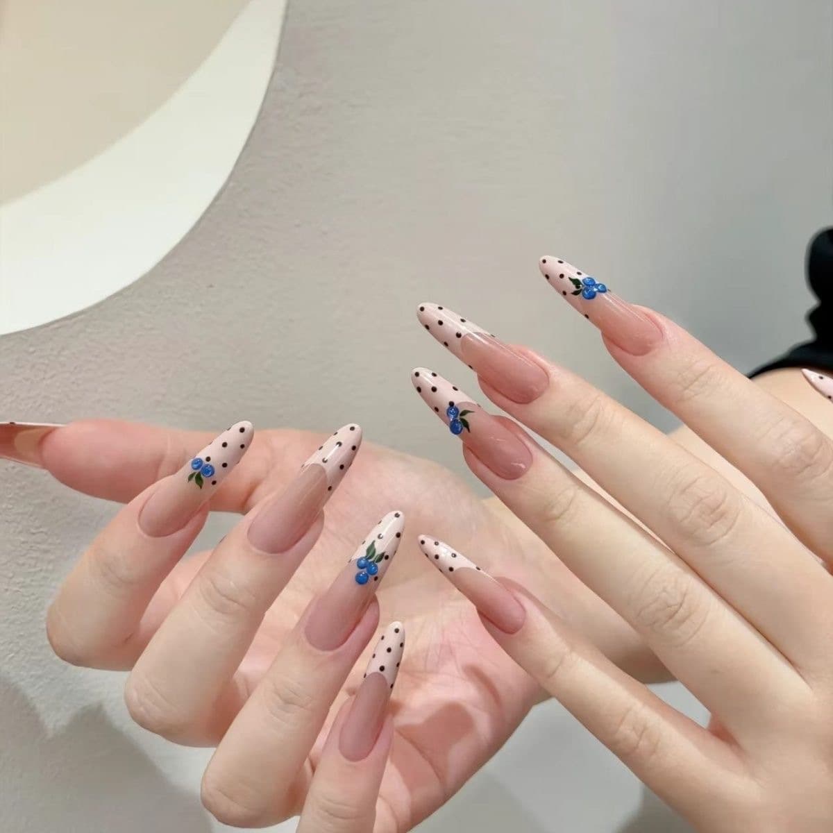 Kids Press-On Nails Super Cute Apple Kitty Brightening Manicure Removable Short Nail Tips Handmade Sweet Girl Ins Hand-Painted
