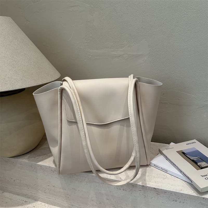 2026 New Style Soft Leather Tote Bag for Women, Large Capacity Commuter Shoulder Bag, Simple and High-End Handbag, Fashionable and Versatile