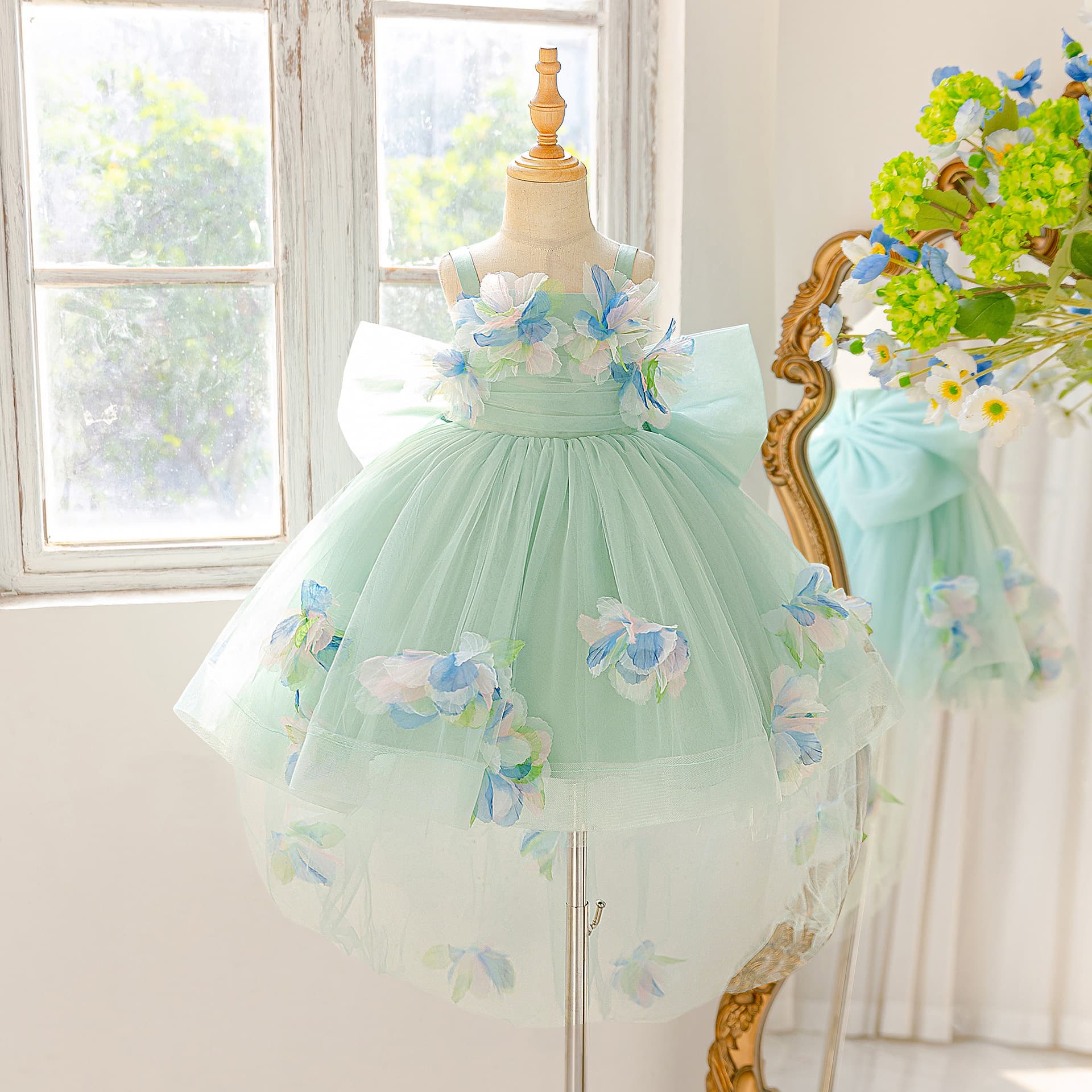 Wholesale New Children's Dresses, Princess Dresses, Wedding Dresses, Birthday Train Dresses, Flower Girl Dresses