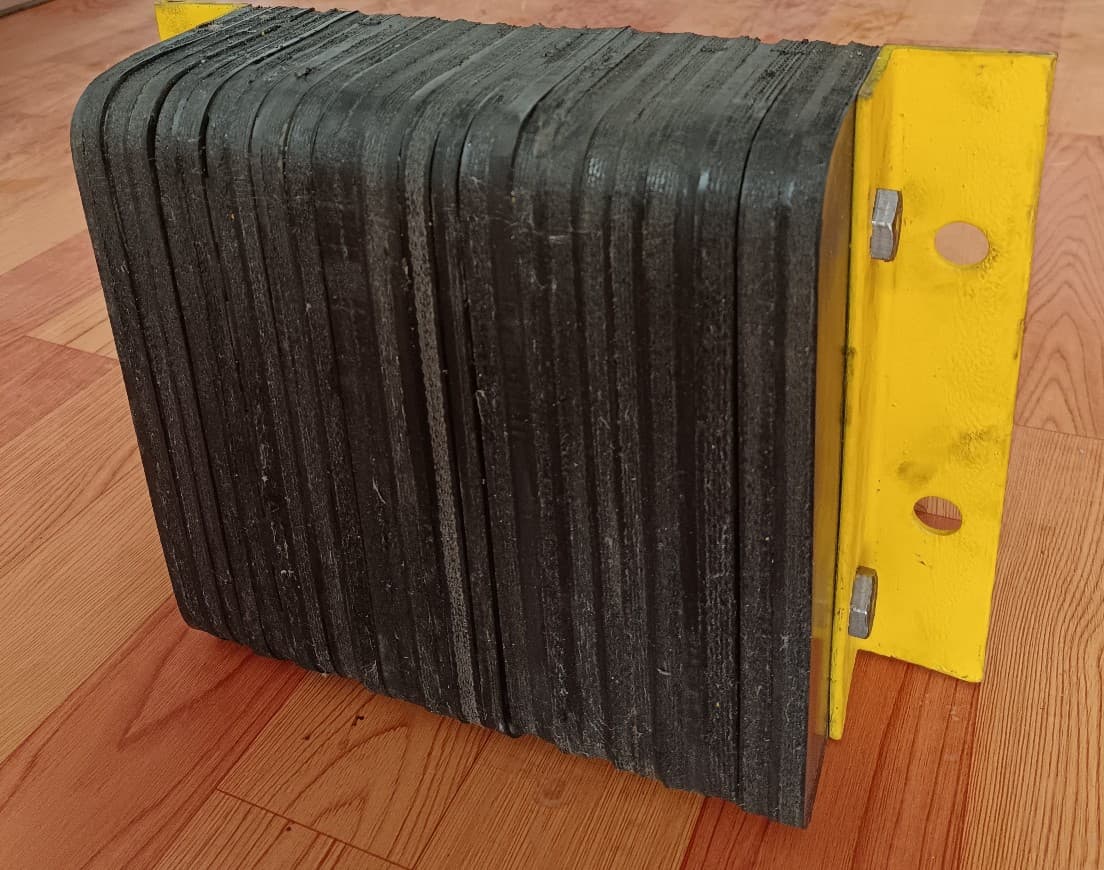 Rubber Bumpers Warehouse Logistics Unloading Platform Truck Bumpers Dock Wall Protection Buffer Fenders D200
