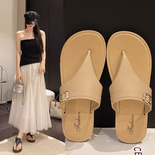 French Flip Flops 2026 Summer Slip-On Buckle Women's Flat Versatile Casual Beach Soft Sole Sandals