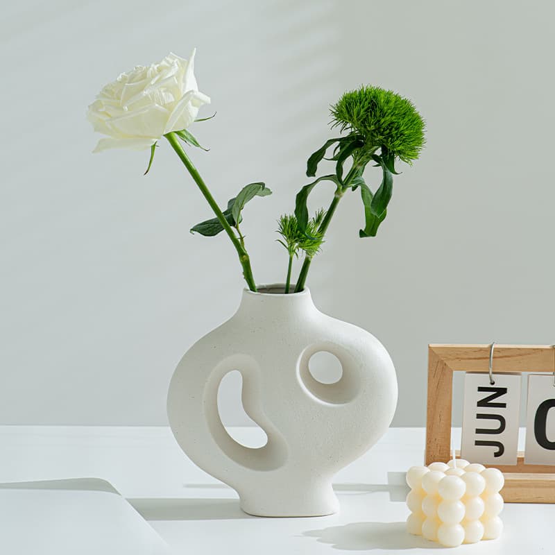 Nordic style ceramic white vase, factory direct, first generation, luxury living room decorations and ornaments, in stock, fast shipping