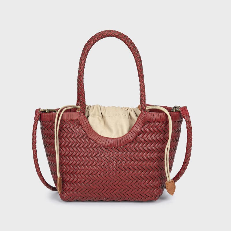 2026 Spring/Summer New Woven Basket Shoulder Crossbody Bag Women Vintage Genuine Leather Handbag Vacation Style Bag