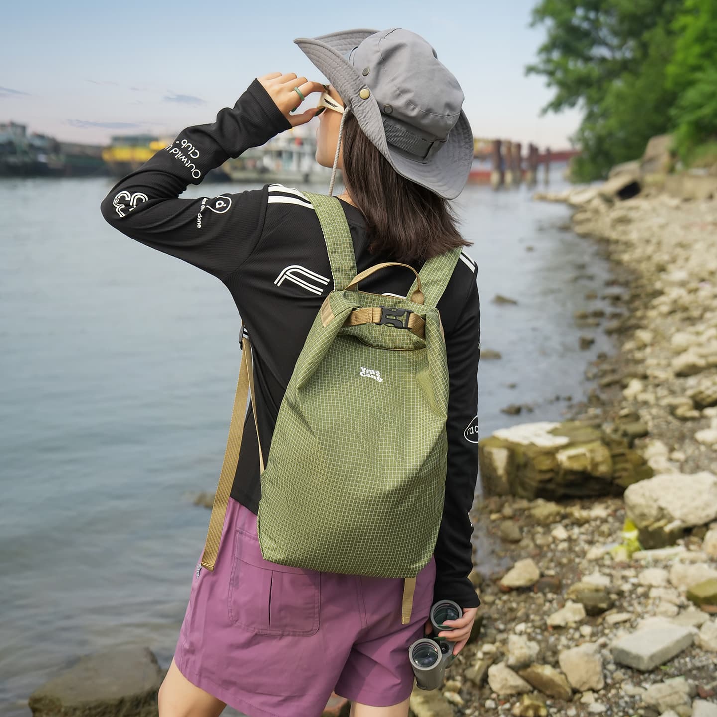 Lightweight backpack plaid short-distance travel bag portable large-capacity water-repellent ultra-light mountaineering bag student backpack