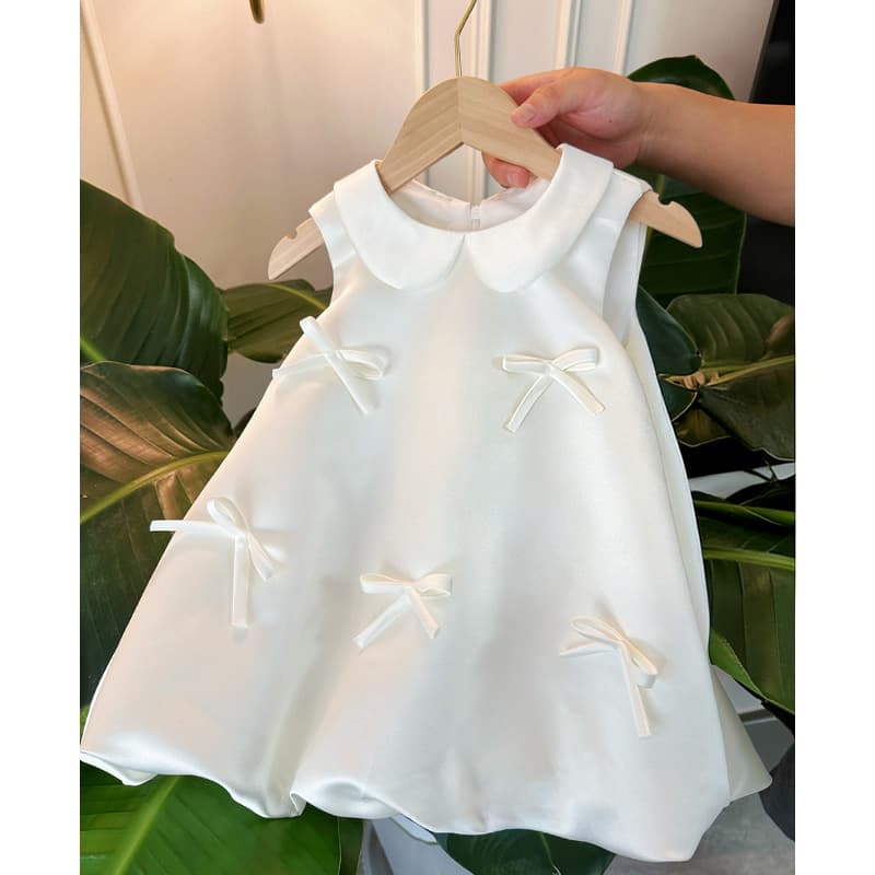 2026 New White Summer Girls' 1st Birthday Piano Performance Dress Princess Gown Sleeveless Vest Dress