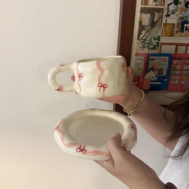 Korean Ins-style Hand-painted Ribbon Bow Ceramic Coffee Cup and Saucer, High-end Cup and Saucer Set for Afternoon Tea and Desserts