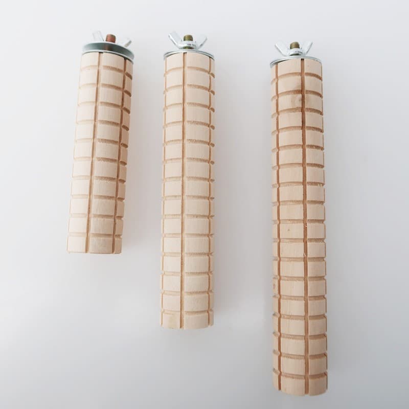 Parrot supplies hamster toy rabbit wooden molar stick corn chewing relieve boredom parrot bird standing stick manufacturer wholesale