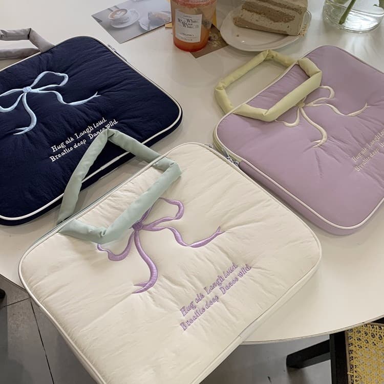 Korean style cute embroidered bow iPad tablet/tablet/laptop storage bag (11/13/15 inch)