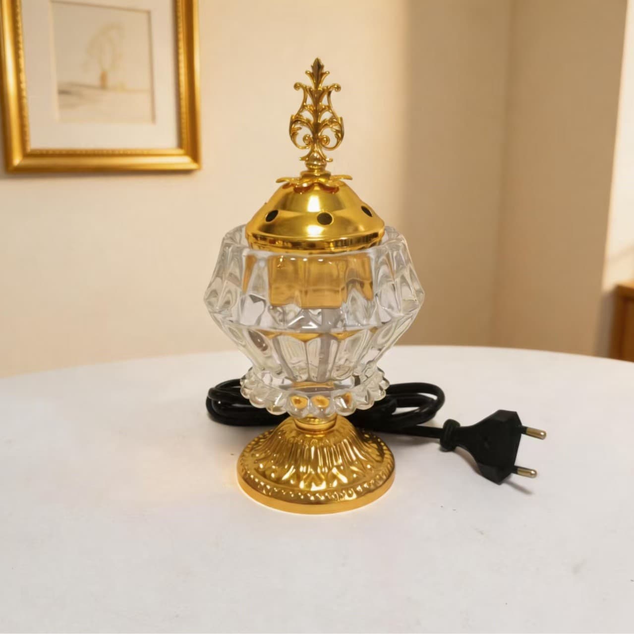 Middle Eastern incense burner, Arabic incense burner, plug-in incense burner, glass, home