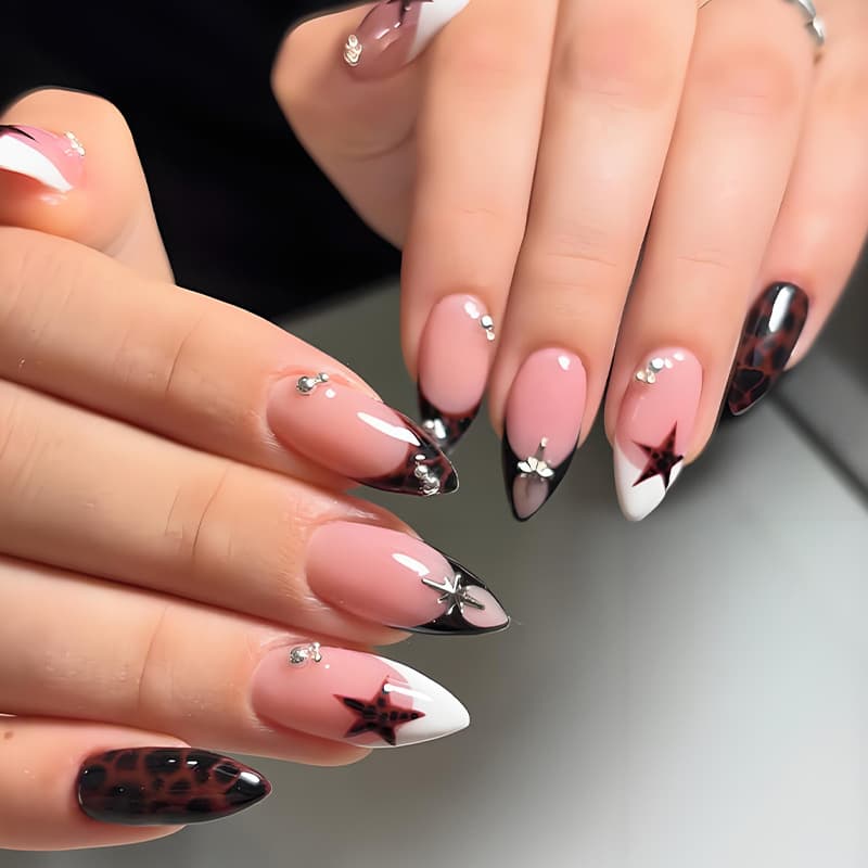 European and American 24-Piece Wearable Nails Almond Maillard Style Sweet Cool Star Nails Cross-Border Hot Selling Nail Tips Wholesale