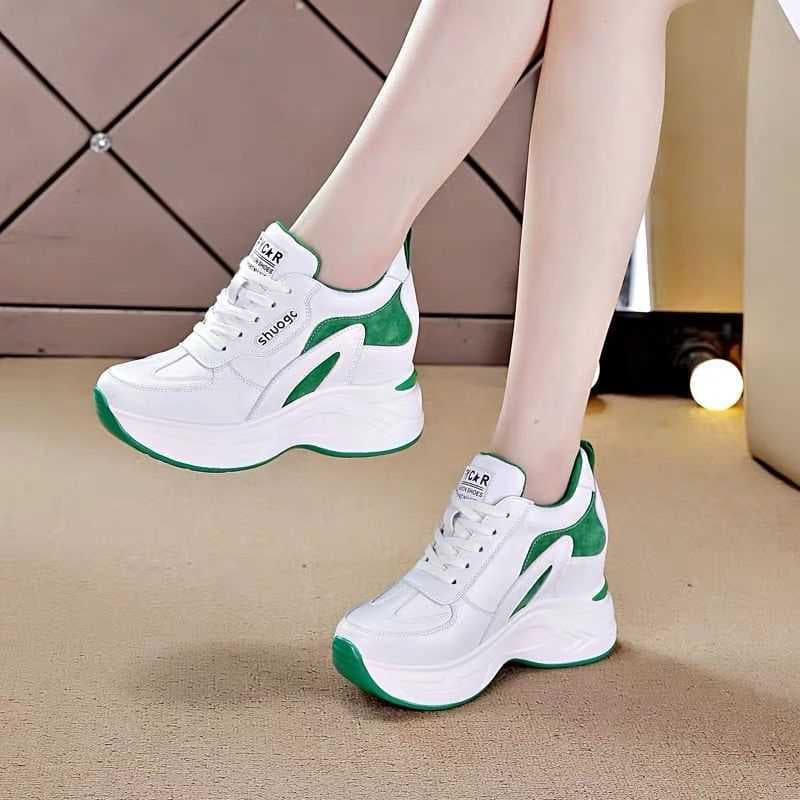 Height increasing sneakers women 2022 spring/autumn fashionable thick sole white shoes casual versatile slimming fleece-lined dad shoes