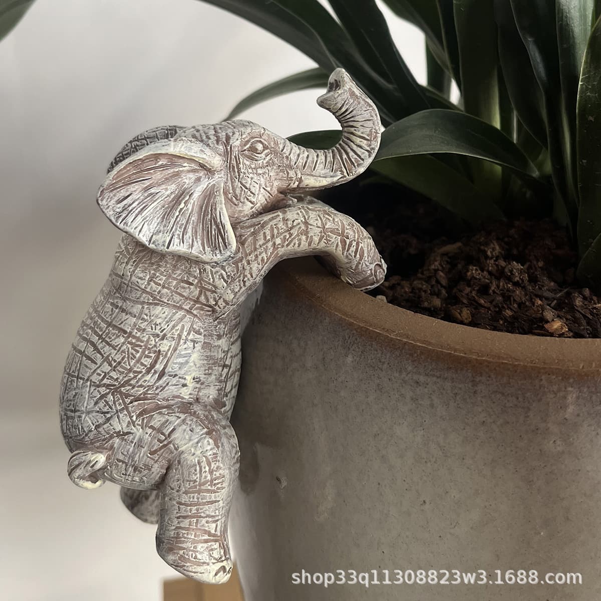 Creative Elephant Animal Statue Resin Craft Hanging Cup Elephant Figurine Ornament Toy