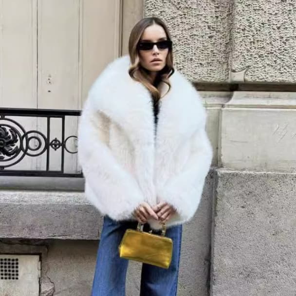 Thickened Warm Faux Fur Coat Women's Fox Fur Jacket Street Style Plush Outerwear Winter Season Fashion Trend Long Sleeve Coat