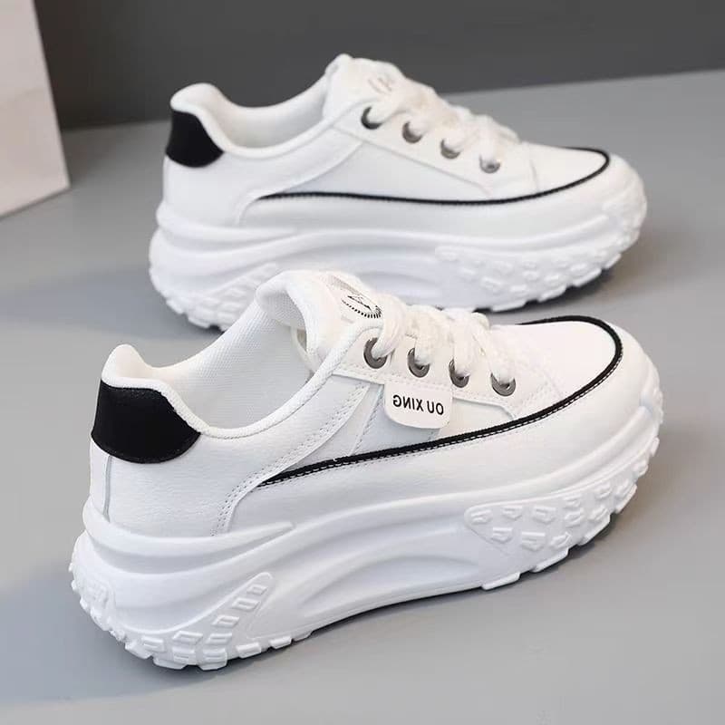 Thick-Soled Dad Shoes for Women 2026 New Spring Versatile Sports Casual Shoes Korean Style White Shoes Lightweight Student Running Shoes